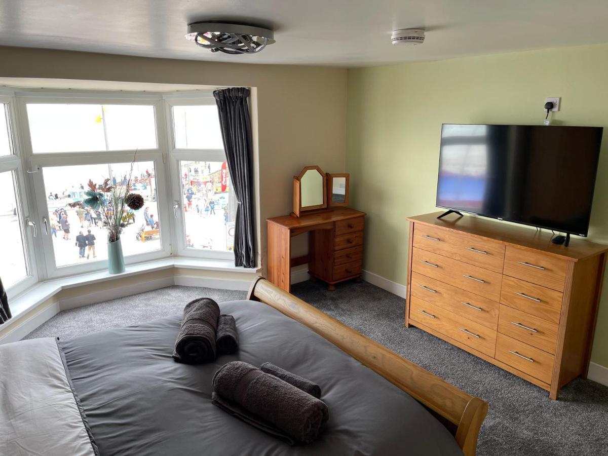 Harbour View Holiday Let - Entire 3 Bedroom Maisonette With Spectacular Harbour And Sea Front Views Sleeps 5 بريدلينغتون المظهر الخارجي الصورة